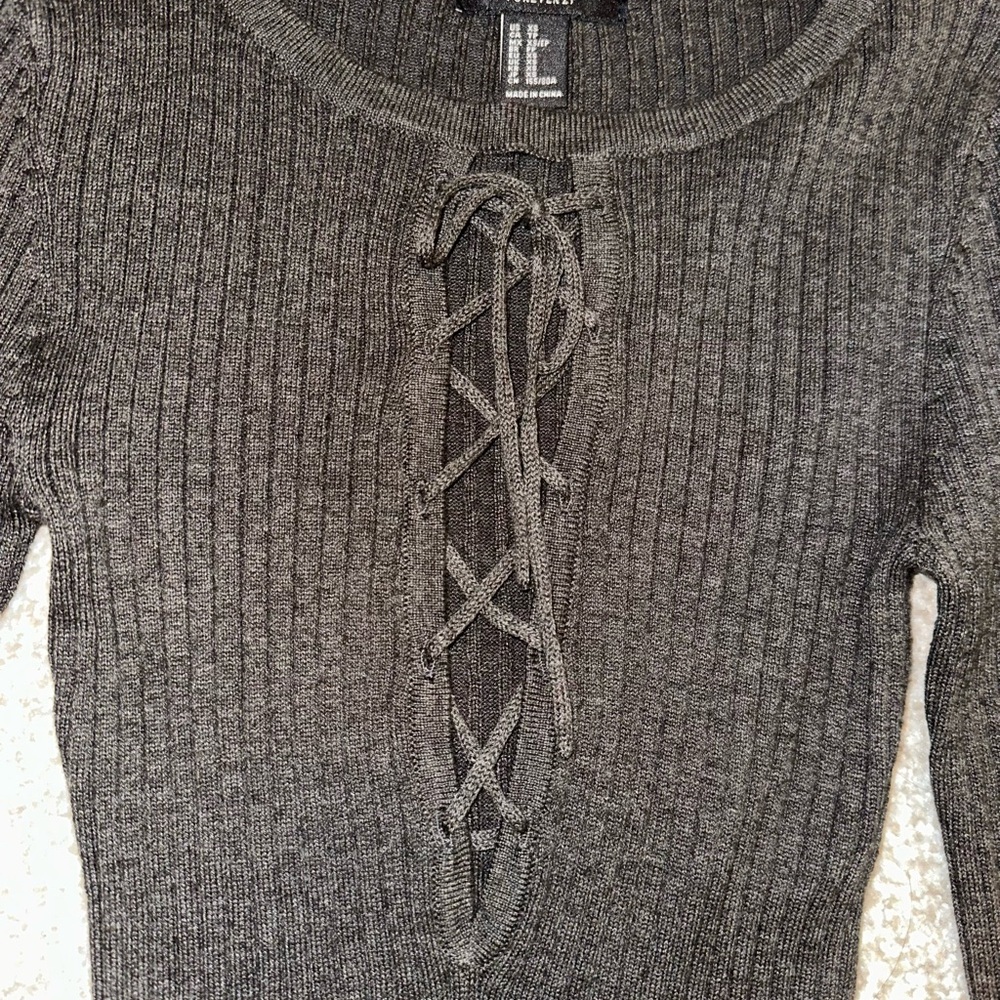 Gray Ribbed Dress - lace down - Picture 2 of 4